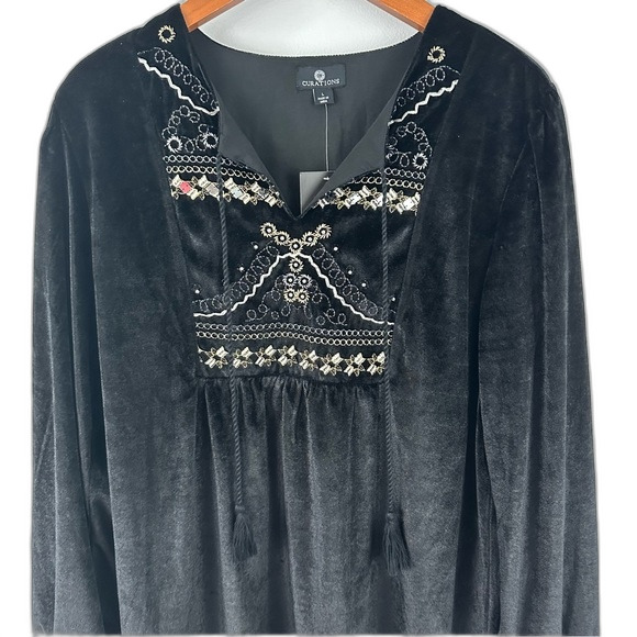 Curations Black Embroidered Velvet Blouse NWT Size Large - Picture 11 of 13